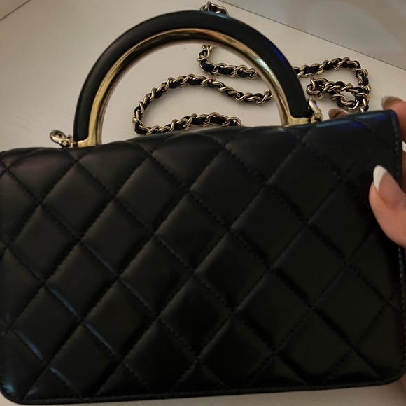 Authentic black Chanel bag - Picture 6 of 9